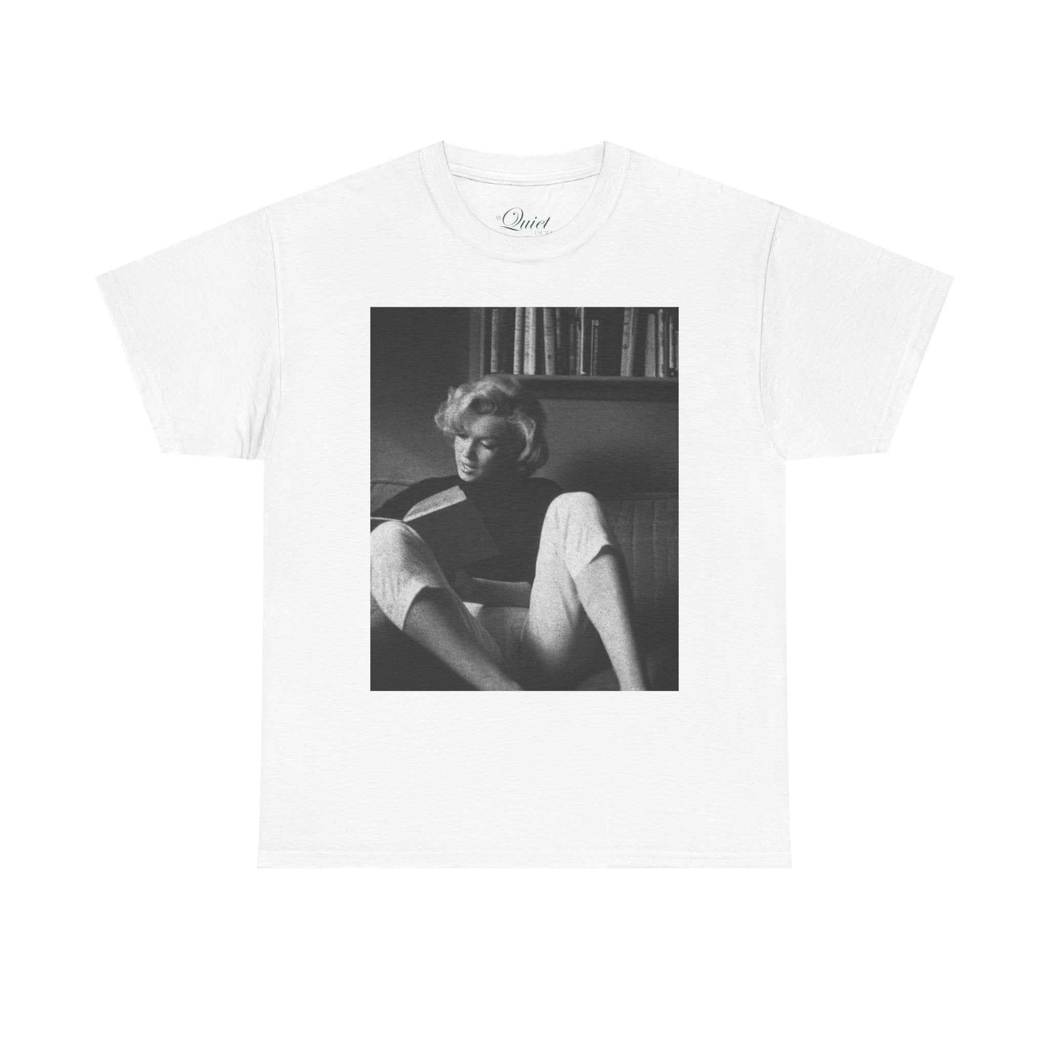 Read with Marilyn (2 Colors)
